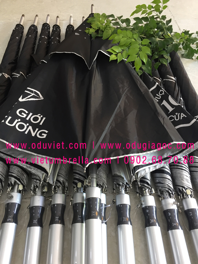 xưởng sản xuất ô dù cầm tay in logo quảng cáo